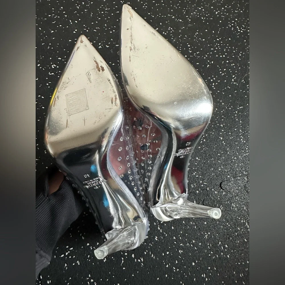 VALENTINO GARAVANI
Rockstud Embellished Stiletto PVC Pumps Size 40 - Picture 8 of 10